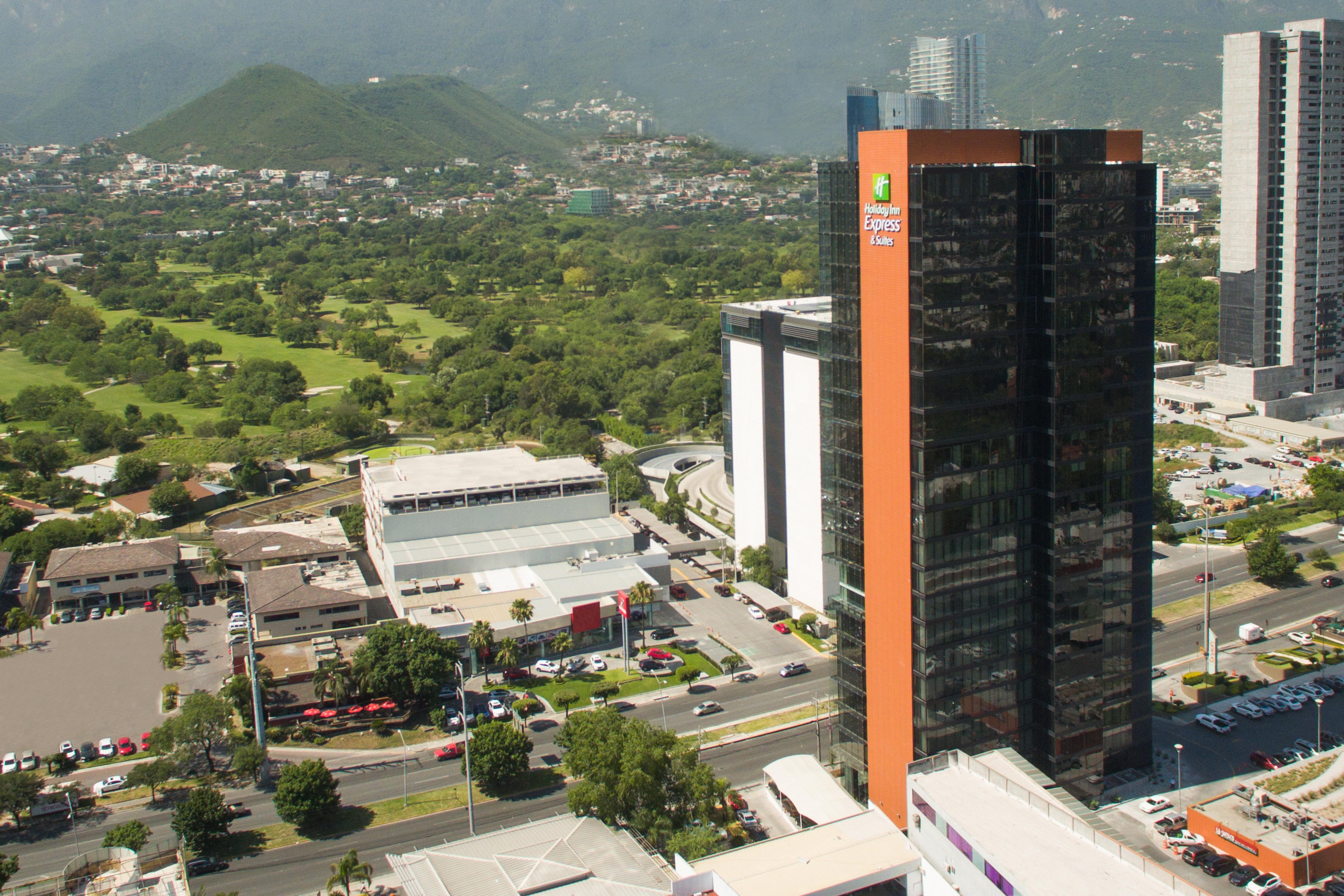 Holiday Inn Express & Suites Monterrey Valle By Ihg San Pedro Garza Garcia Exterior photo