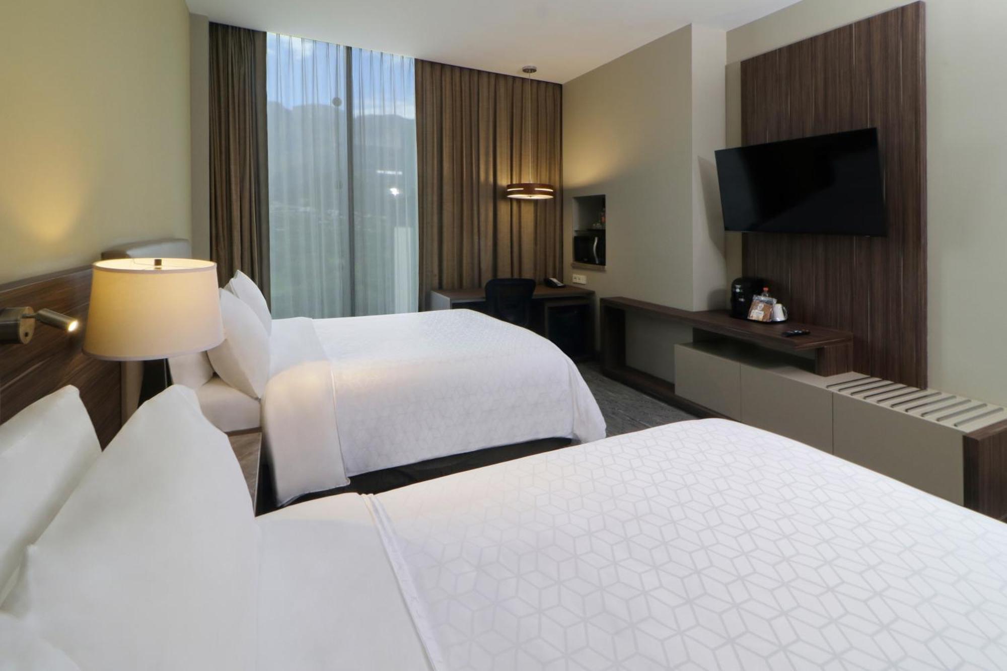 Holiday Inn Express & Suites Monterrey Valle By Ihg San Pedro Garza Garcia Exterior photo
